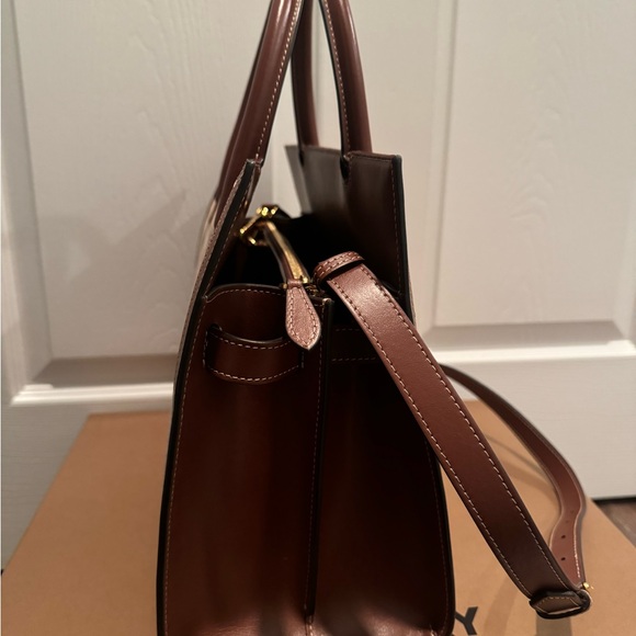 BURBERRY Small Vintage Check Two-handle Title Bag in Archive Beige - NEVER USED - Picture 9 of 13